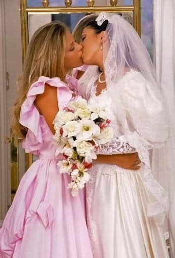 So Very Sweet Lesbians Kissing Girls Making Out Flower