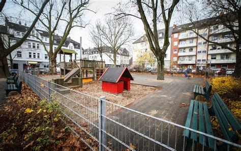 apostelplatz in düsseldorf gerresheim wird umgebaut