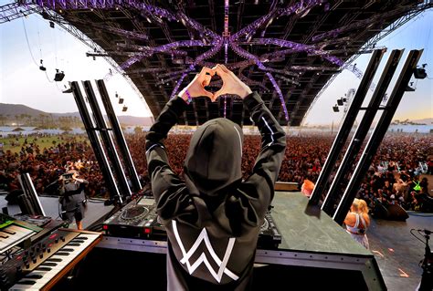 Download breathtaking wallpaper alan walker, musician, famous dj, 1080x2160 wallpaper high definition free images for your pc or personal media storage. Alan Walker Performing Live 5k, HD Music, 4k Wallpapers ...
