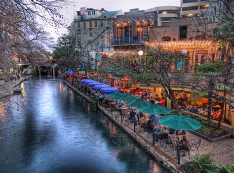 San Antonio Tx San Antonio Riverwalk Places To Travel Places To Go