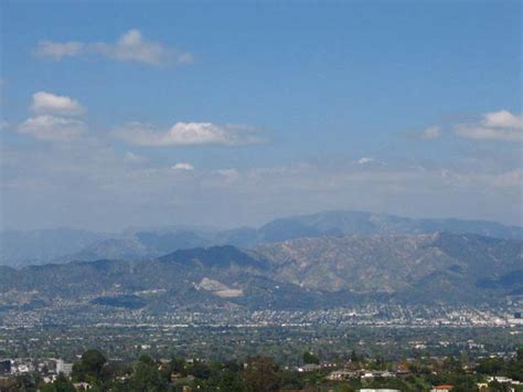 The San Fernando Valley is Still 'America's Suburb' | LAist