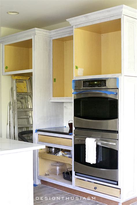 You could found another kitchen cabinets renovation better design concepts. White Painted Cabinets Simplify a Kitchen Renovation