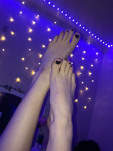 Slender Goth Girl Feet Rratemyfeet