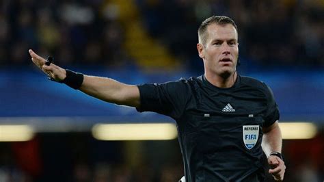 Today's referee is a police inspector from the netherlands, danny makkelie. Danny Makkelie appointed to referee Manchester United vs ...