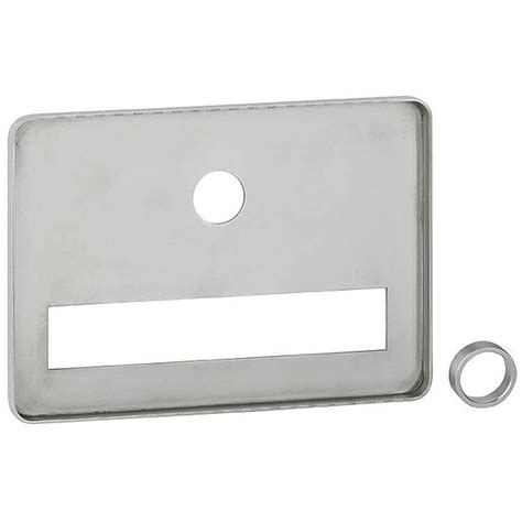 Aus sicherheitsgründen empfehlen wir ihnen, den vornamen abzukürzen, so ist nicht auf den ersten blick ersichtlich ob es sich um eine frau oder einen mann handelt. Namensschildplatte 5001 aus Edelstahl für Wohnungstüren ...