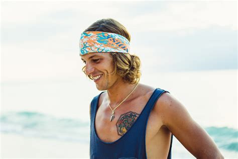 Surfer, dude movie reviews & metacritic score: 7 signs that you are a surfer