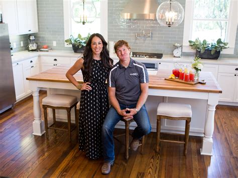 The Untold Truth Of Fixer Upper