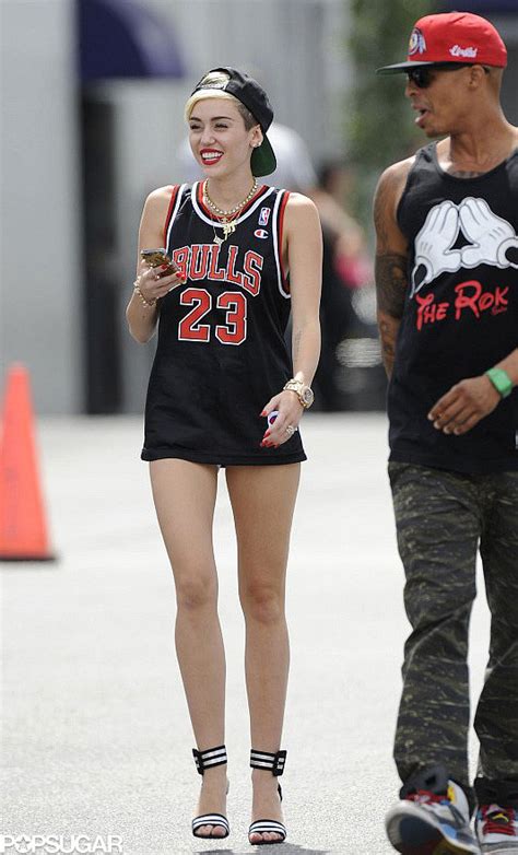 Miley Cyrus In Chicago Bulls Jersey Photos Popsugar Celebrity