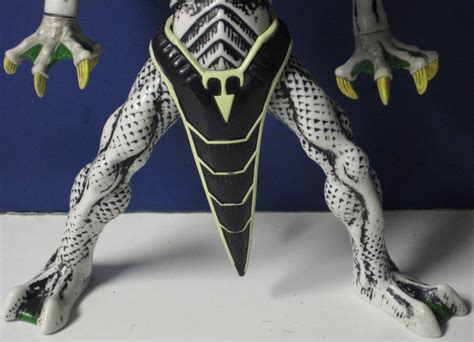 Sold Ben 10 Ultimate Hyper Alien Ripjaws 7 Action Figure Ripjaw