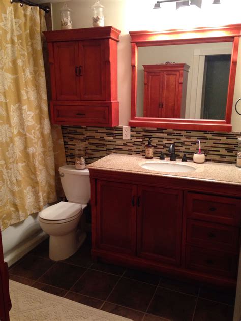 Many simple ideas are easy, but the result was well. #small #bathroom #remodel; red is cheerful - never thought ...