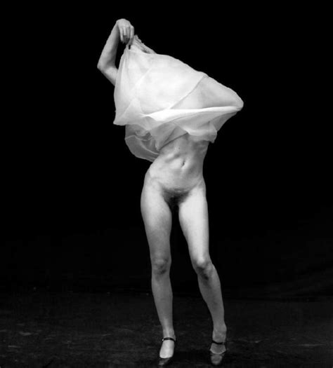 Milla Jovovich Nude The Hottes
