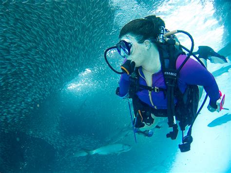 Scuba Diving Holidays for Beginners - Top 12 Places!