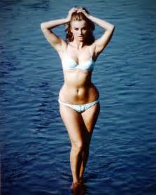 Barbara goutcher más conocida como barbara bouchet, nació el 15 de agosto de 1943 en reichenberg, actual liberec, república checa. Barbara Bouchet | 24 Femmes Per Second