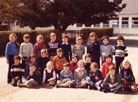 Photo De Classe Cp De 1979 ECOLE GROUPE SCOLAIRE DU DORLETT Copains