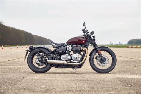 Bobber motorcycles are motorcycles that have been stripped of their unnecessary features for the sake of speed and aesthetics. MCN Fleet: 2017 Triumph Bobber is on its way | MCN