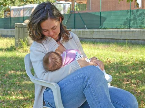 8 Real Breastfeeding Questions Answered By A Pro