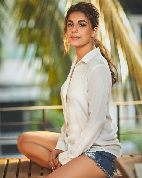 Isha Talwar Of Mirzapur Fame Is Sexy And These Hot Photos Are Proof News18