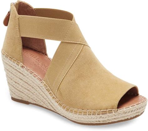 Gentle Souls By Kenneth Cole Signature Colleen Wedge Sandal Wedge