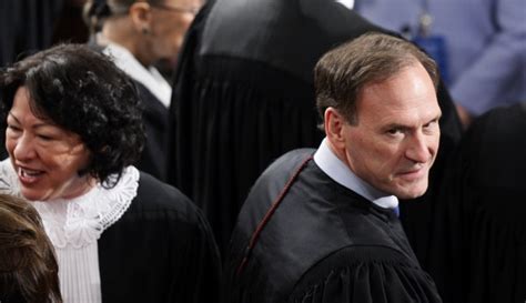 Justice Alito Why Not Let 4 Lawyers Marry One Another Cnsnews