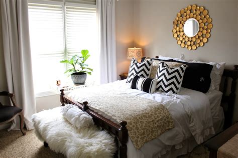 50 Tặng Bedroom Decor Tips để Biến Căn Phòng Của Bạn Thành Một Thiên