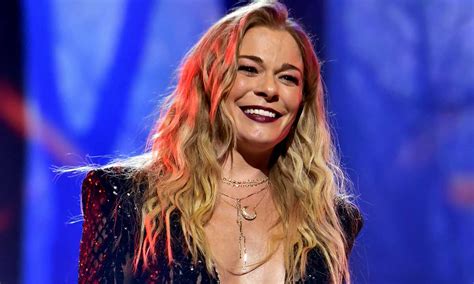 Leann Rimes Flaunts Sculpted Abs And Tiny Waist In Daring Cut Out Dress Fans React Hello
