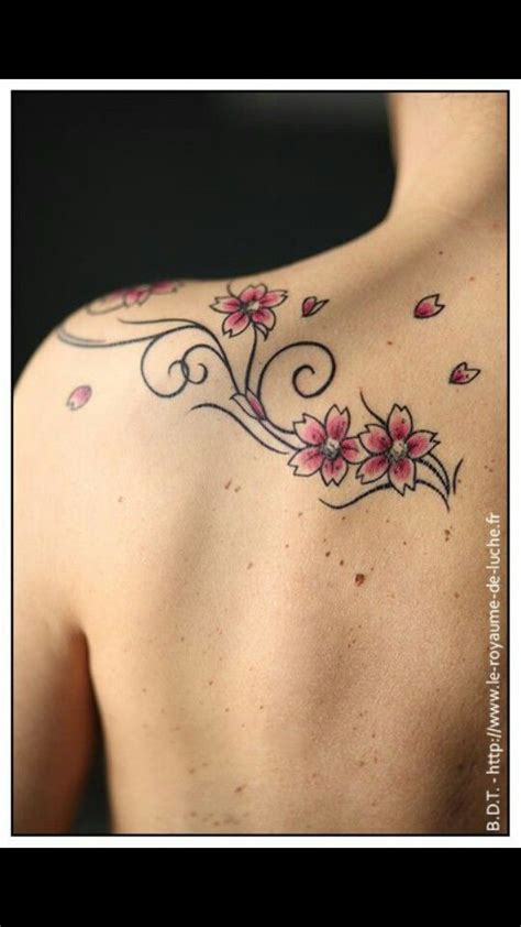 Tattoo fleurs de cerisier | Tatouage, Tatouage fleur, Tatouage étoile