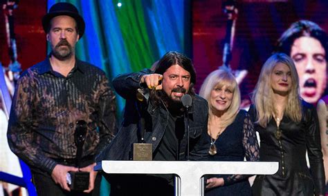 Nirvana Kiss Lead New Class In Rock Hall Of Fame DAWN COM