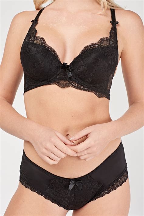 lace overlay full cup bra set just 7