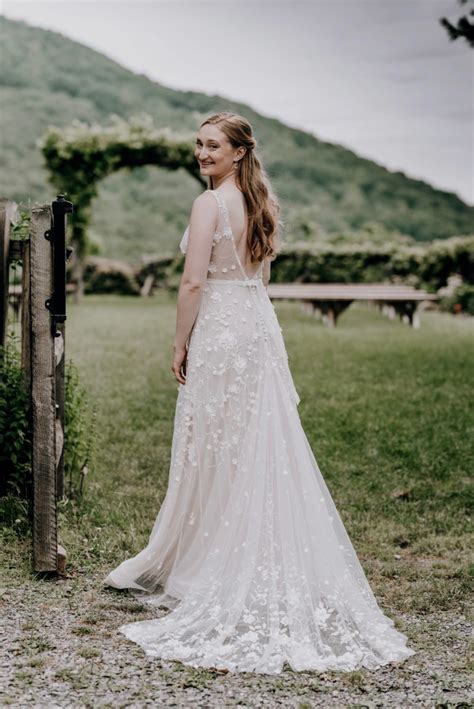 Https://techalive.net/wedding/anna Campbell Wedding Dress Reviews