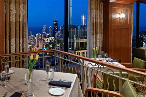 14 Metropolitan Club Willis Tower Chicago 970 Feet From Sky High