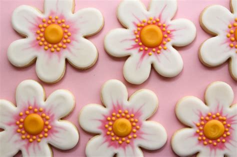 Flower Sugar Cookies Rebecca Cakes And Bakes