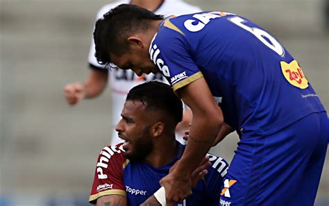 Просмотров трансляция закончилась 1 неделю назад. Jogadores do Paraná Clube lamentam empate com o Vitória ...