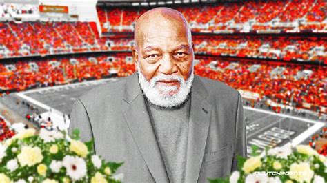Jim Brown Ex Browns Rb And Hall Of Famer Dies At 87