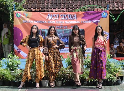 Empat Model Andalan Smp Negeri 2 Purwokerto