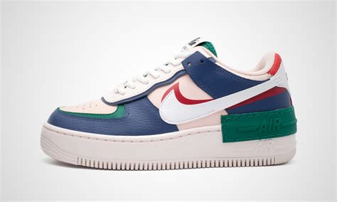 The nike air force 1 shadow pays homage to the women who are setting an example for the next generation by being forces of. Nike Air Force 1 Shadow : des coloris canons pour cet ...