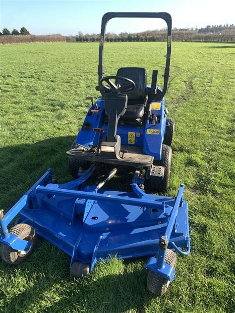 Commercial Mowers New Holland Mc28 Out Front Commerical Diesel Ride