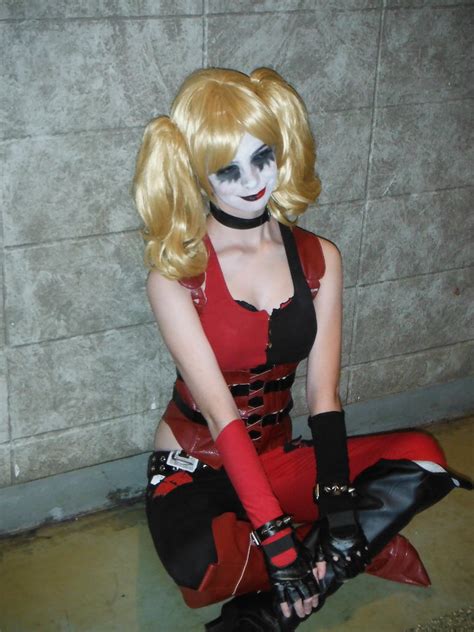 Harley Quinn Cosplayer Sitting Down By Dragonfly188 On Deviantart