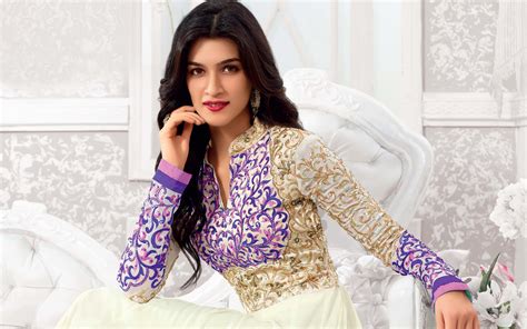 Download Wallpapers Kriti Sanon 4k Bollywood Indian Actress Beauty