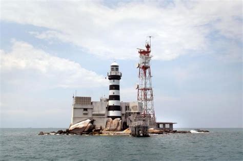 Pedra branca is almost 24 nautical miles east of singapore. Singapore responds to appeal on Pedra Branca, Latest World ...