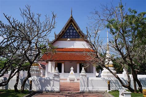 วัดโพธิ์, pronounced wát pʰōː ()), also spelled wat po, is a buddhist temple complex in the phra nakhon district, bangkok, thailand.it is on rattanakosin island, directly south of the grand palace. วัดอัมพวันเจติยาราม - วิกิพีเดีย