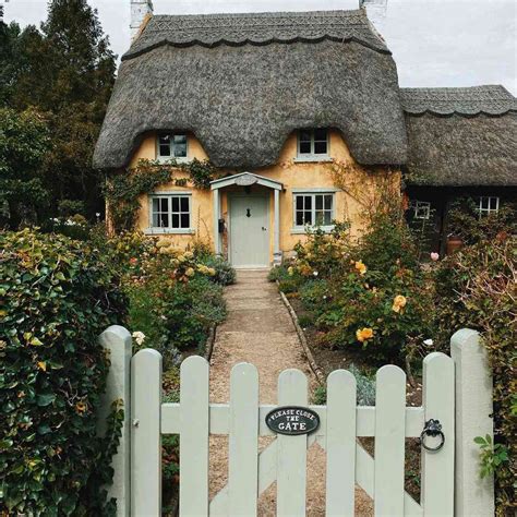 English Cottage Design Ideas