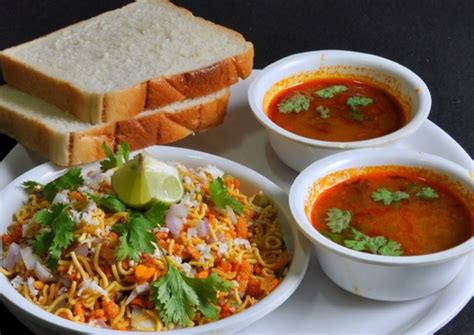 It consists of misal (a spicy curry usually made from moth beans) and pav (a type of indian bread roll). Kolhapuri "Misal Pav" Recipe Recipe by Original Kolhapuri ...