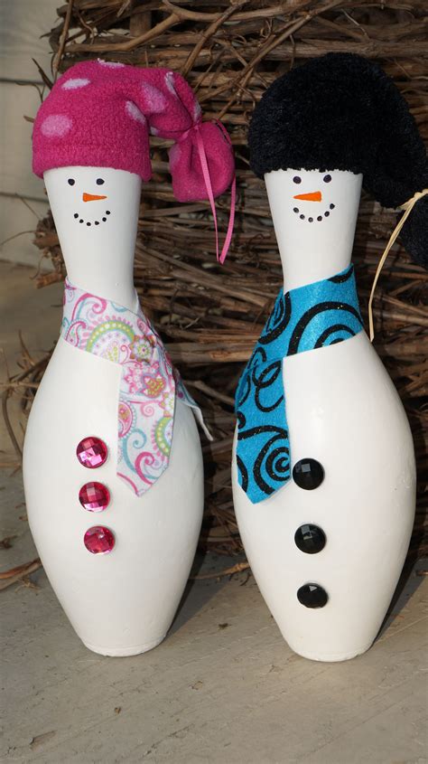 Bowling Pin Snowmen Made These Snowmen From Old Wooden Bowling Pins Bought At An Estate Sale