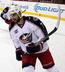 Nick foligno began his nhl career after being drafted in the 2006 nhl entry draft by the ottawa senators in the 28th overall pick. Nick Foligno - Wikipedia
