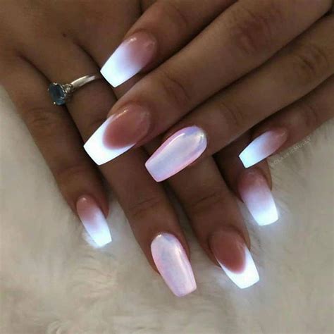 22 Pretty Solar Nails You Will Want To Try Her Style Code Solar