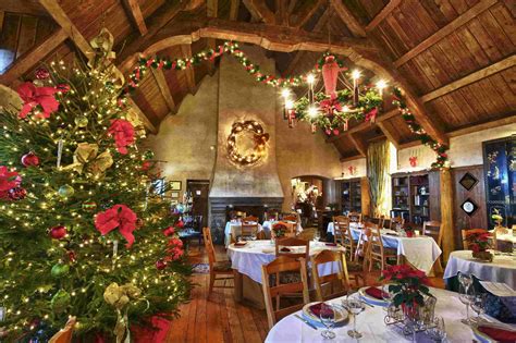 Check out our restaurant wall decoration selection for the very best in unique or custom, handmade pieces from our wall hangings shops. 20+ Best Restaurant Decoration Ideas for Christmas - The ...