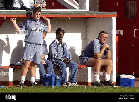 Charlton Athletic Manager Keith Boanas R And Coach Matthew Beard L Watch The Action Stock