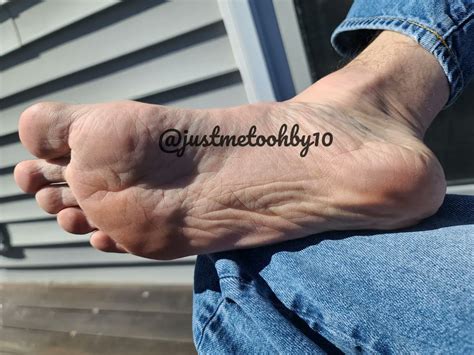 Straight Jock Feet On Twitter Rt Justmetoohby10 Need Moisturizer
