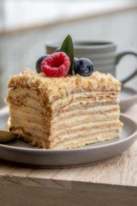 See full list on www.foodnetwork.com Russian Napoleon Cake - Puff Pastry Cake - Let the Baking ...