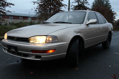 1993 Toyota Camry 4 Door Automatic With Leather And Sunroof 189